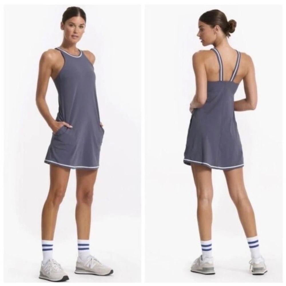 Vuori Volley Dress Womens Size Medium Gray Tennis Golf Built in Bra Activewear